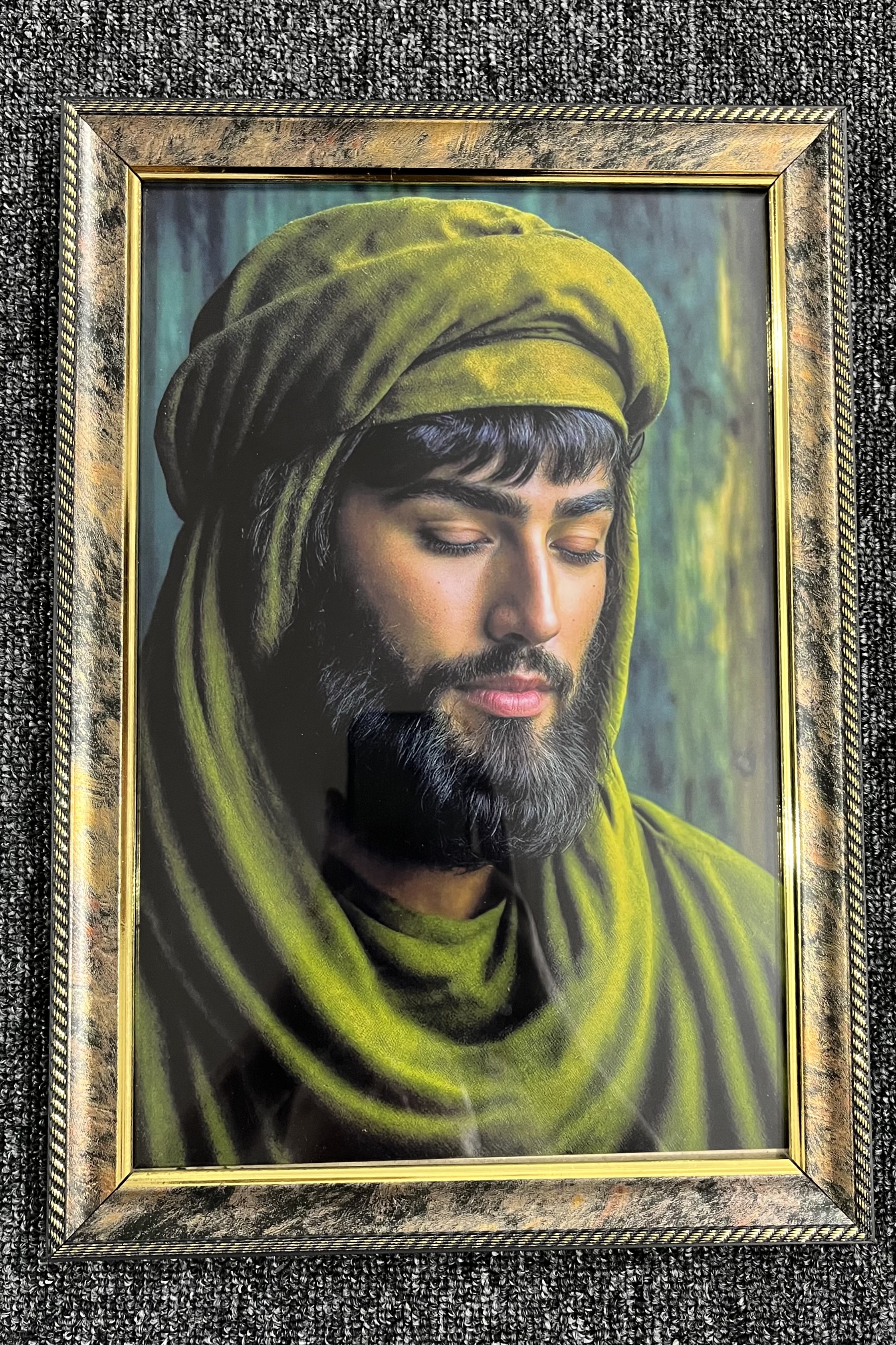 قاب عکس تمثال حضرت علی‌اکبر(ع)